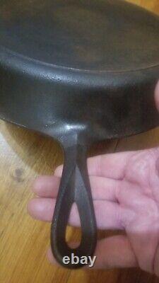 VINTAGE GRISWOLD NO. 12 CAST IRON SKILLET SMALL LOGO With HEAT RING 719 D