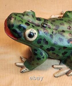 VTG Antique Cast Iron Frog 8 Lbs. 2 Piece Doorstop RARE