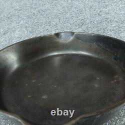 VTG GRISWOLD Cast Iron SKILLET Frying Pan # 7 LARGE BLOCK LOGO Slant Heat Ring