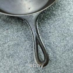 VTG GRISWOLD Cast Iron SKILLET Frying Pan # 7 LARGE BLOCK LOGO Slant Heat Ring