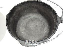 VTG Lodge Cast Iron 7.5 Qt Cast Iron #10 Camp Dutch Oven With Bail Handle Beauty