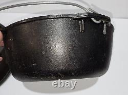 VTG Lodge Cast Iron 7.5 Qt Cast Iron #10 Camp Dutch Oven With Bail Handle Beauty