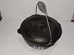 VTG Lodge Cast Iron 7.5 Qt Cast Iron #10 Camp Dutch Oven With Bail Handle Beauty