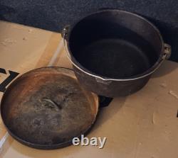 Vintage 12 Inch 3 Footed Cast Iron Dutch/Camp Oven with Lid & Handle Unmarked