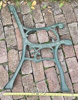 Vintage / Antique VICTORIAN EAGLE STYLE GARDEN BENCH Cast Iron Project