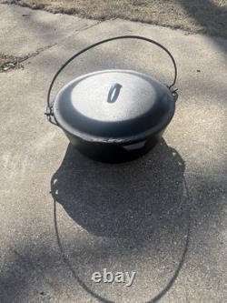 Vintage Cast Iron #12 DO DUTCH OVEN With Self Basting Lid & Handle USA made