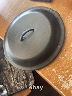 Vintage Cast Iron #12 DO DUTCH OVEN With Self Basting Lid & Handle USA made