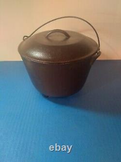 Vintage Cast Iron 3 Legs Bean Pot with Handle Lid Dutch Oven 10 1/4 8