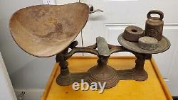 Vintage Cast Iron Balance Scale No 1 with Tray & Weights