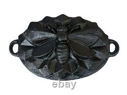 Vintage Cast Iron Bee pan Bee mold baking pan (# 16034)