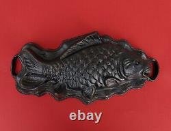 Vintage Cast Iron Carp pan Fish mold baking pan (# 13824)