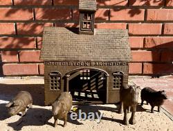 Vintage Cast Iron Stock Farm Barn + 4 Animals (pig, horse, sheep, cow)