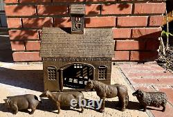 Vintage Cast Iron Stock Farm Barn + 4 Animals (pig, horse, sheep, cow)