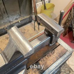 Vintage Craftsman Swivel Anvil Bench Vise 5 Jaws WithPipe Grips, Cast Iron, 36 LBS