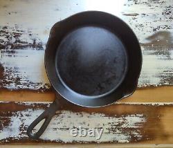 Vintage Favorite Piqua Ware Smiley Logo Cast Iron No. 6 Skillet with Heat Ring