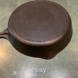 Vintage GRISWOLD(1504) PURITAN 10 CAST IRON SKILLET HEAT RING Level Restored