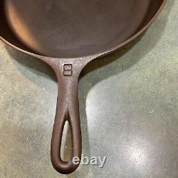 Vintage GRISWOLD #8 Cast Iron Skillet Large Logo 704 A Lye Cleaned Wobble/Spin