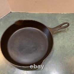 Vintage GRISWOLD #8 Cast Iron Skillet Large Logo 704 A Lye Cleaned Wobble/Spin