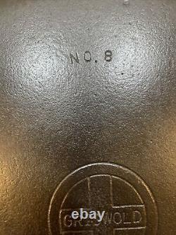 Vintage GRISWOLD Cast Iron SKILLET #8 704 L Small Block Logo Erie, PA Level