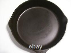 Vintage Grisold # 8 Cast Iron Skillet Mod # 704 A Made In Erie Penn. U. S. A
