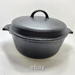 Vintage Griswold 2568 Cast Iron Dutch Oven No. 8 Hinged Lid Handles Erie PA USA