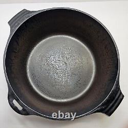 Vintage Griswold 2568 Cast Iron Dutch Oven No. 8 Hinged Lid Handles Erie PA USA