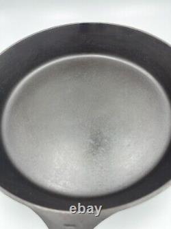 Vintage Griswold Cast Iron Skillet Frying Pan # 9 Large Block Logo
