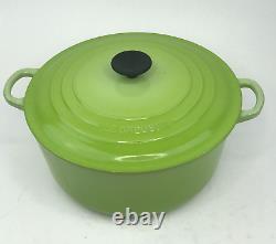 Vintage LE CREUSET 28 Round Dutch Oven Kiwi Green 7.25 Quart Cast Iron Pot & Lid