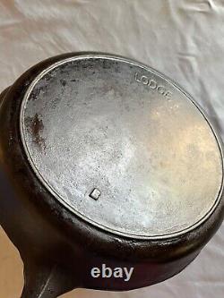 Vintage Lodge Cast Iron Skillet Arch Logo No Notch Raised No 8 Fry Pan Smooth