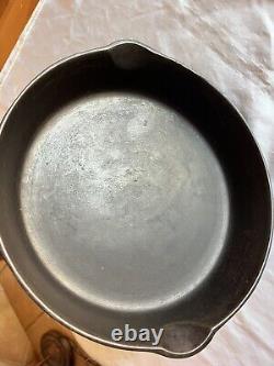 Vintage Lodge Cast Iron Skillet Arch Logo No Notch Raised No 8 Fry Pan Smooth