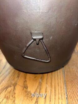 Vintage No. 7 Cast Iron 3 Leg Kettle, Bean Pot, 9-3/8 Dia, Gate Mark