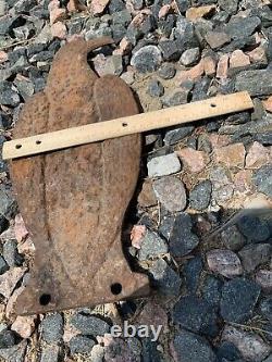 Vintage Rusty Cast Iron Eagle Windmill Weight Aprox 7.3 Lbs Estate Find