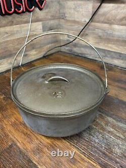 Vintage Unmarked Lodge #12 CO D USA Cast Iron Pot Camp Dutch Oven 3 Footed Lid
