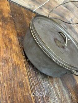 Vintage Unmarked Lodge #12 CO D USA Cast Iron Pot Camp Dutch Oven 3 Footed Lid
