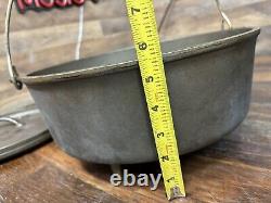 Vintage Unmarked Lodge #12 CO D USA Cast Iron Pot Camp Dutch Oven 3 Footed Lid