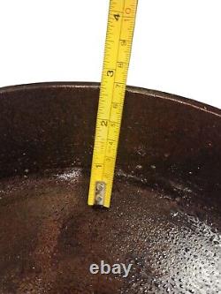 Vtg 2 Spout Griswold 11 3/4 Cast Iron Pan Skillet Small Logo Made In USA # 10