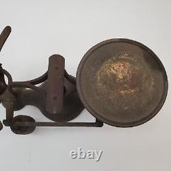 Vtg Antique NY Jacobs Bros Cast Iron Type 77 Candy Scale 6lbs Weight & Brass Pan