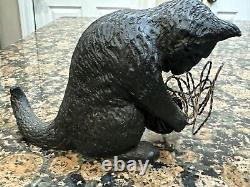 Vtg Cast Iron Playful Cat Copper Wire Ball Yarn Doorstop 3.5 lbs Kitten Sitting