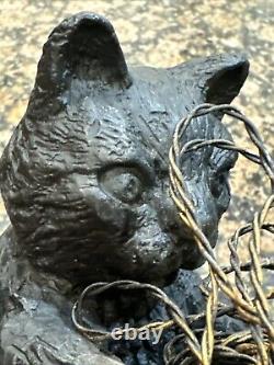 Vtg Cast Iron Playful Cat Copper Wire Ball Yarn Doorstop 3.5 lbs Kitten Sitting