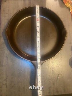 Wagner ware #10 cast iron skillet 1060s Seasoned x 5 Sits flat, excellent shape