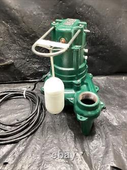 Zoeller M267 1/2 HP Cast Iron Sewage Pump (2) with Vertical Float (25' Cord)