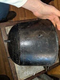 Antique 1891 Griswold'erie' No 8 Cast Iron Round Bottom 3 Legged Kettle W Bail
