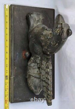 Antique 27.5 lb 15 Fonte de fonte de bronze Architectural Griffin Building Topper Decor