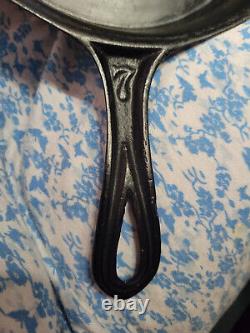 Antique Gate Marqued Cast Iron Skillet #7 Single Spout Avec Hat Ring 1800's