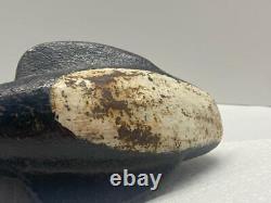 Art populaire VTG 9.5 et pèse 7 lbs. BAC À PORTE EN FONTE EN FORME DE BALEINE PEINT À LA MAIN