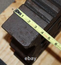 Bloc de forge en fonte antique 165 lbs