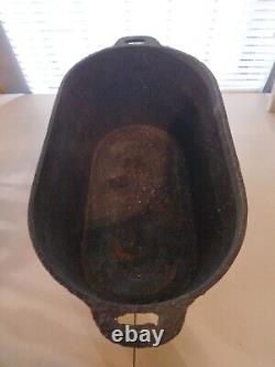 Chaudière antique en fonte pour jambon : 20 pouces de longueur x 11 pouces de largeur x 10 pouces de hauteur, plus de 20 livres, utilisée.