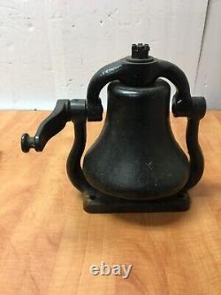 Cloche en laiton et en fonte avec battant 36lbs d'une ancienne locomotive de train à vapeur