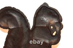 Joli doorstop en fonte antique en forme d'écureuil mangeant une noix 11,25 x 9,75, 9,8 lbs, B&H