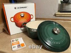La Cocotte en fonte Le Creuset Signature de 7-1/4 litres, couleur artichaut vert, NEUVE.